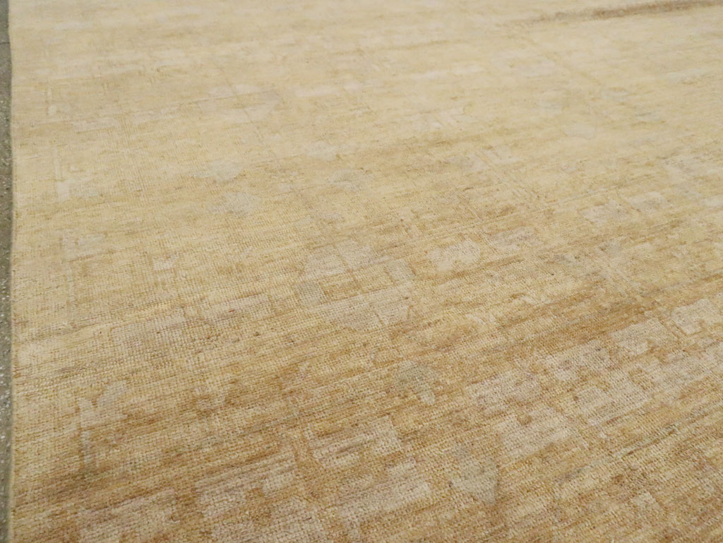 Modern Turkish Anatolian Oversize Carpet, No.29622 - Gsblank