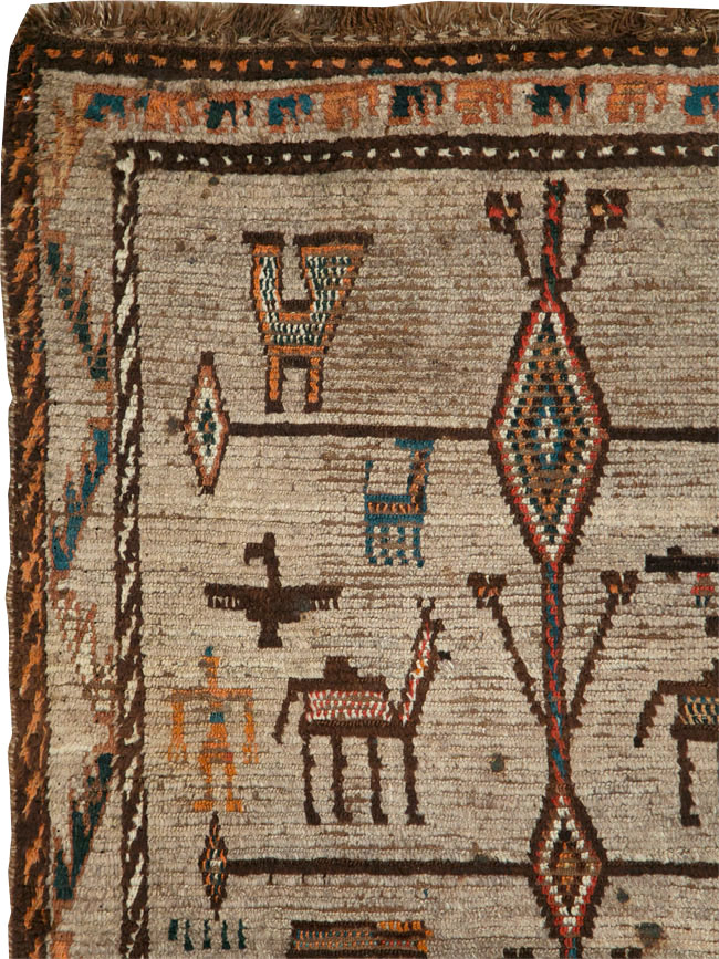 Vintage Persian Gabbeh Pictorial Rug, No.29640 - Gsblank