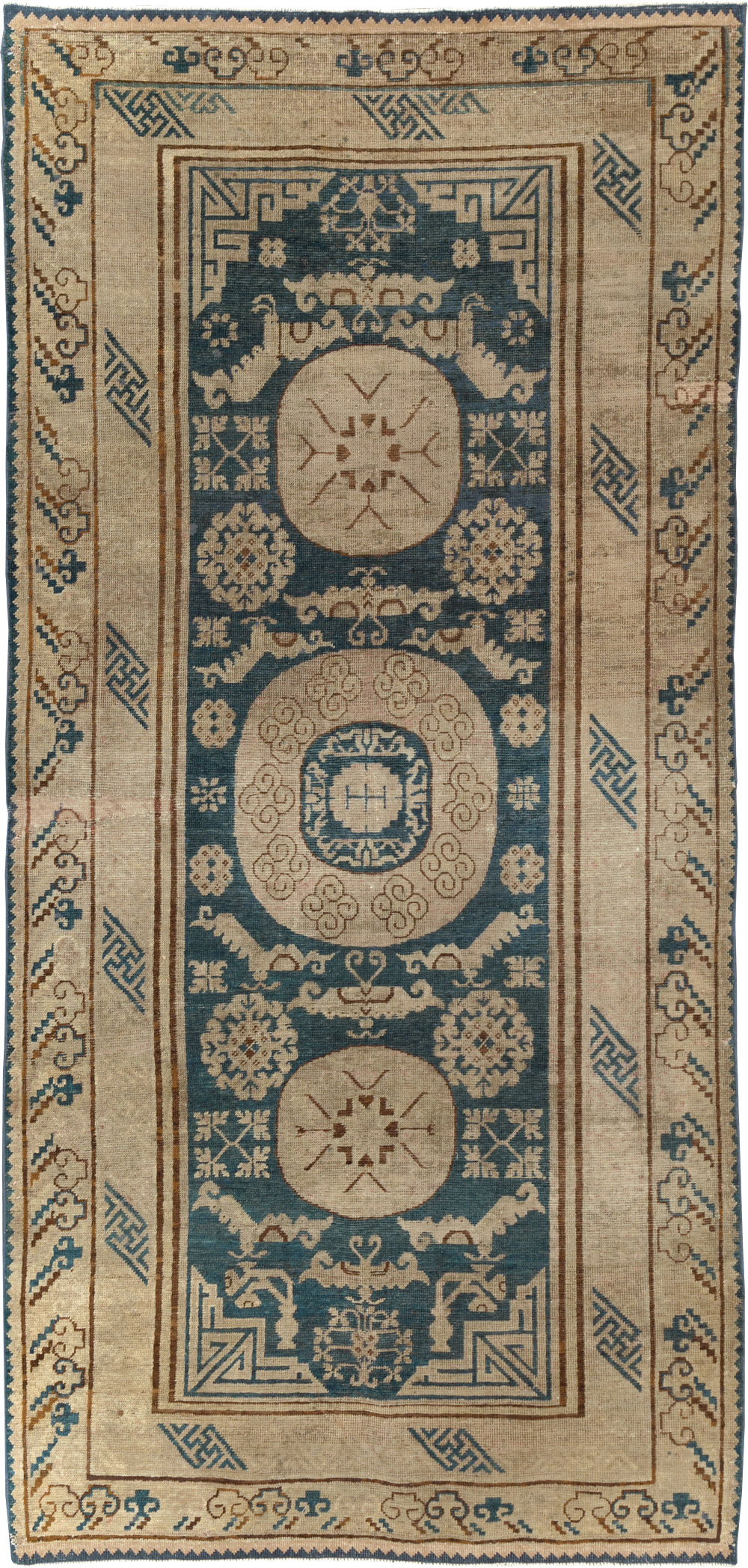 Antique East Turkestan Khotan Gallery Rug, No.29647 - Gsblank