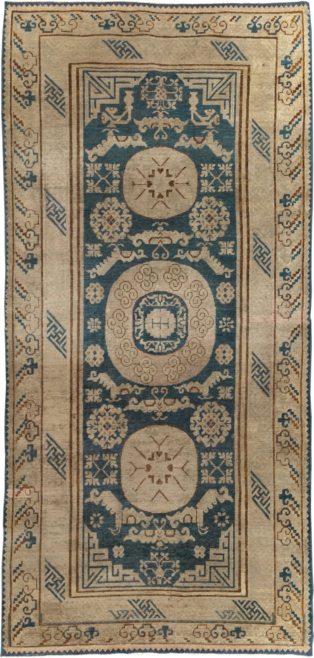 Antique East Turkestan Khotan Gallery Rug, No.29647 - Gsblank