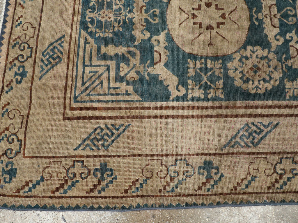 Antique East Turkestan Khotan Gallery Rug, No.29647 - Gsblank