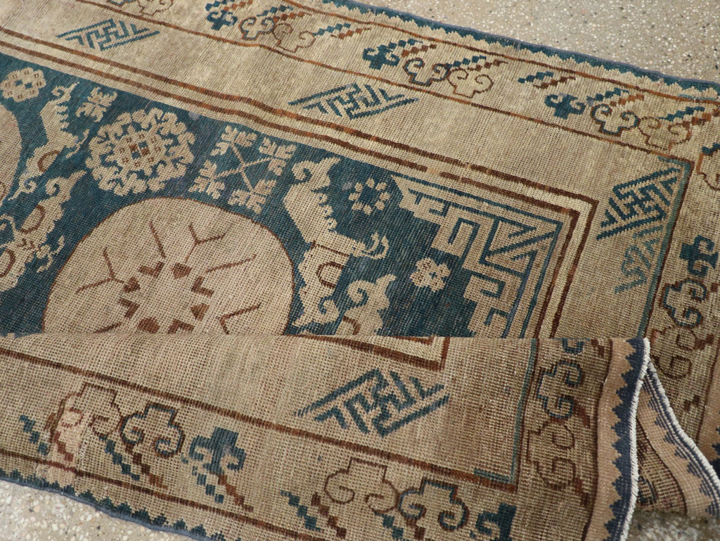 Antique East Turkestan Khotan Gallery Rug, No.29647 - Gsblank