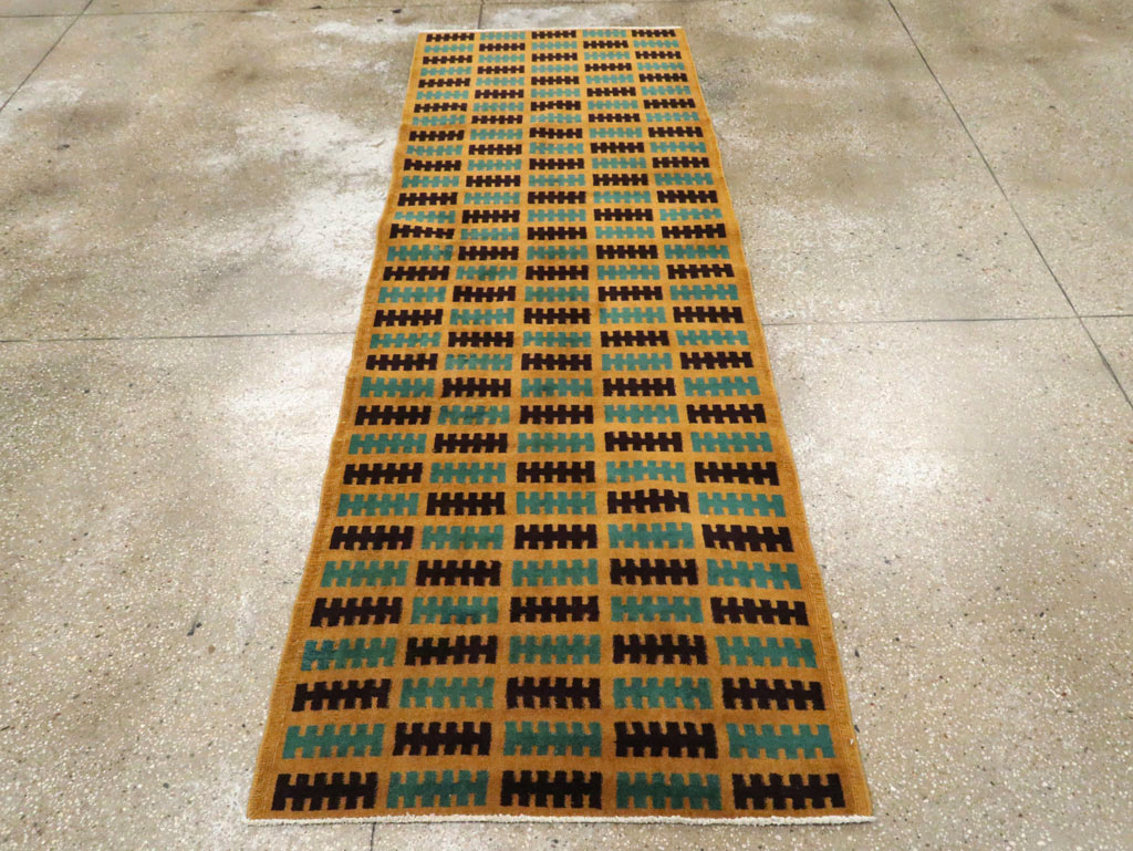 Vintage Turkish Anatolian Runner, No.29660 - Gsblank