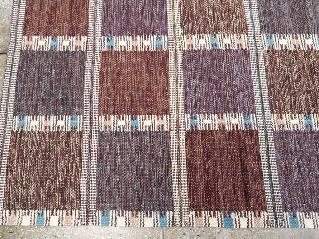 Swedish Inspired Contemporary Turkish Flatweave Kilim Room Size Carpet, No.29667 - Gsblank