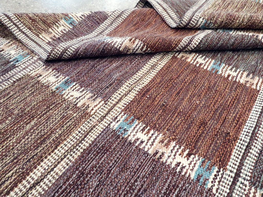 Swedish Inspired Contemporary Turkish Flatweave Kilim Room Size Carpet, No.29667 - Gsblank