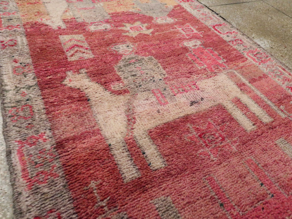 Vintage Turkish Anatolian Pictorial Runner, No.29676 - Gsblank