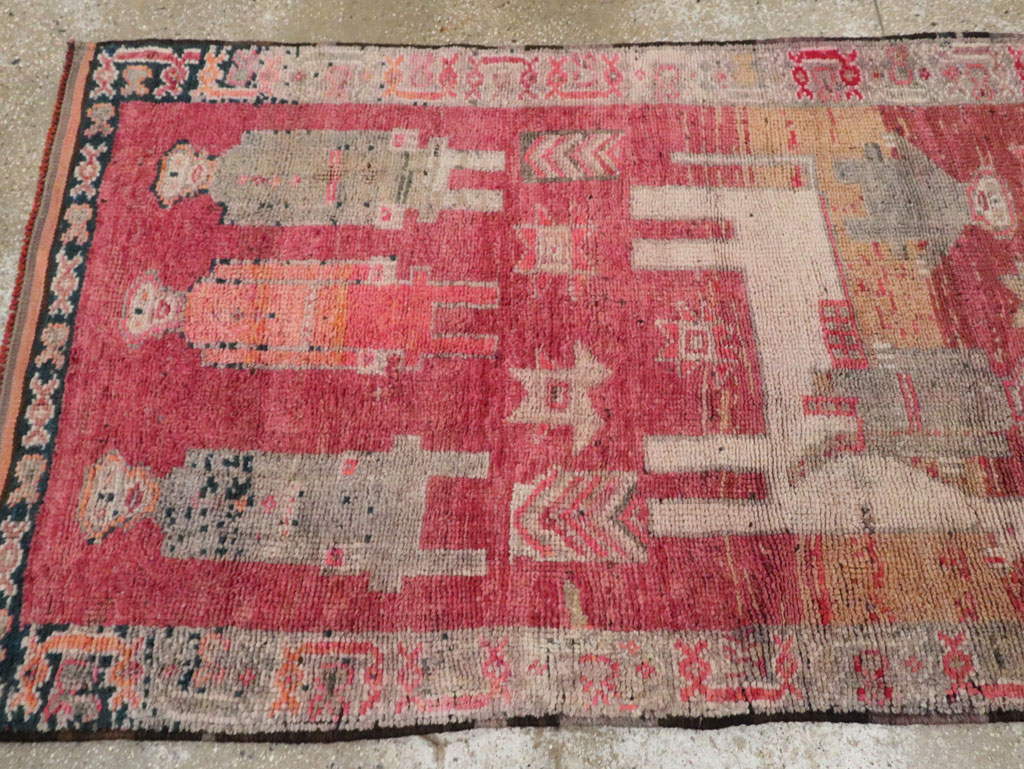 Vintage Turkish Anatolian Pictorial Runner, No.29676 - Gsblank