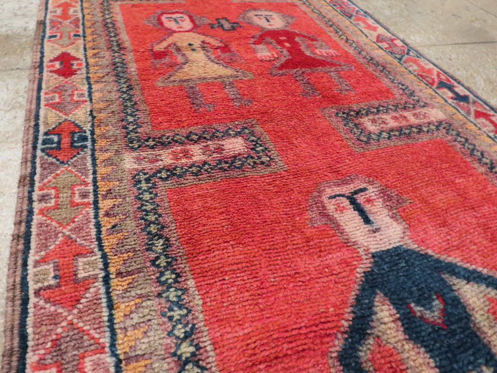 Vintage Turkish Anatolian Pictorial Runner, No.29677 - Gsblank