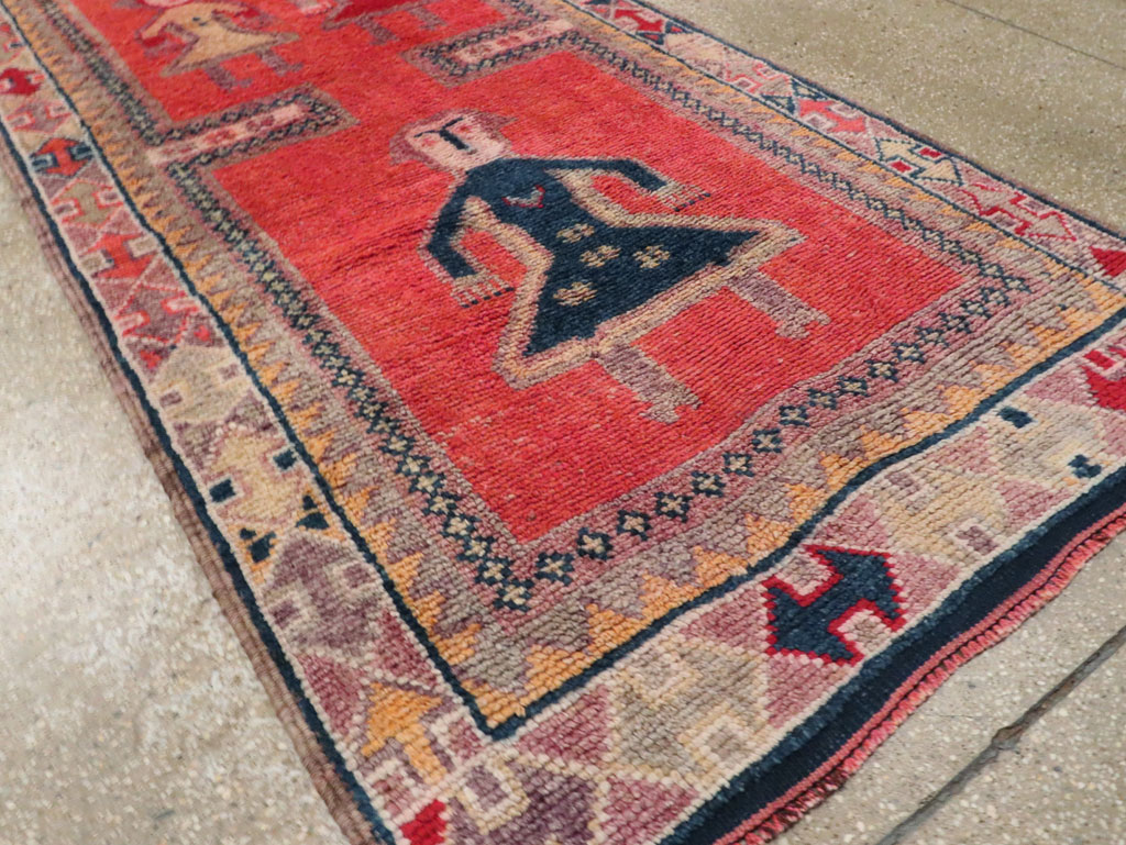 Vintage Turkish Anatolian Pictorial Runner, No.29677 - Gsblank