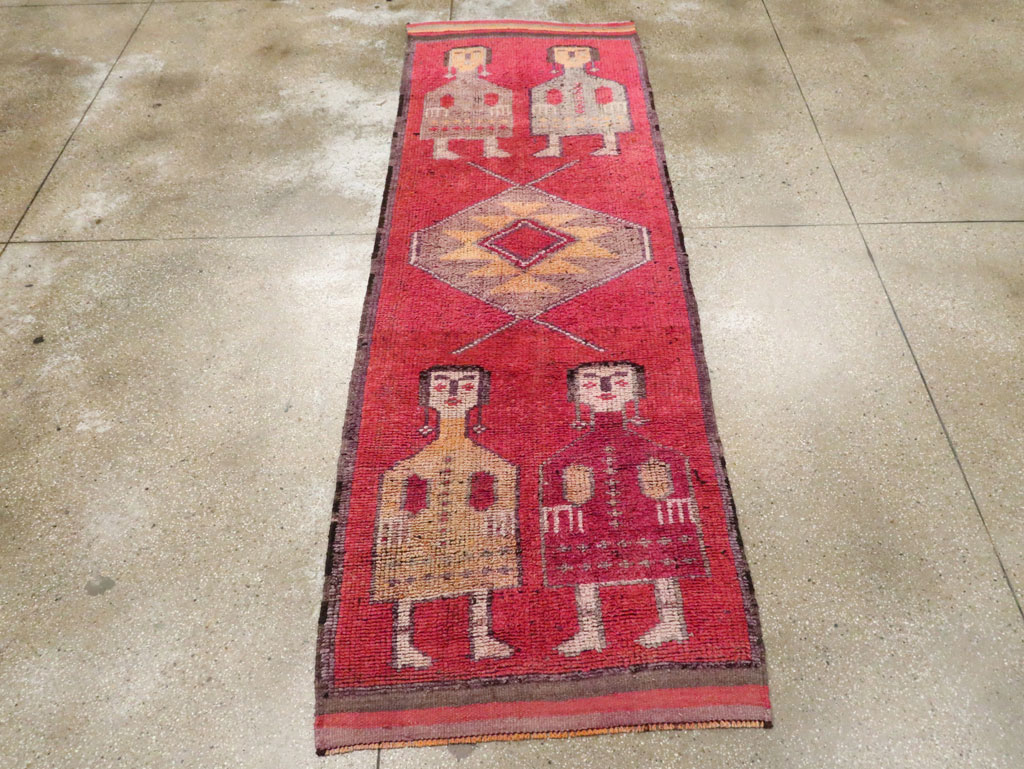 Vintage Turkish Anatolian Pictorial Runner, No.29678 - Gsblank