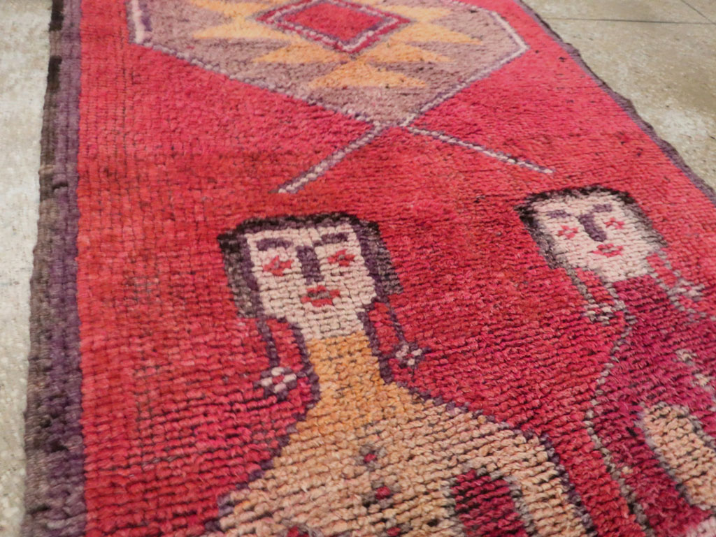 Vintage Turkish Anatolian Pictorial Runner, No.29678 - Gsblank