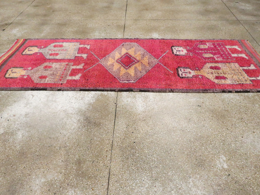 Vintage Turkish Anatolian Pictorial Runner, No.29678 - Gsblank