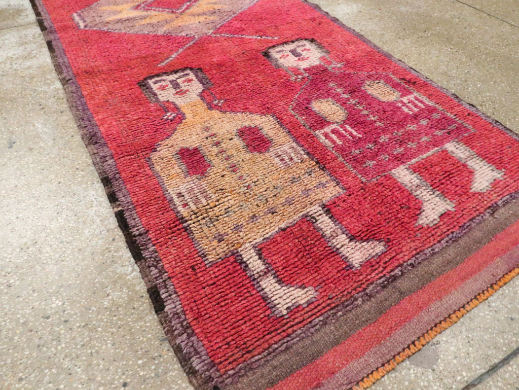 Vintage Turkish Anatolian Pictorial Runner, No.29678 - Gsblank