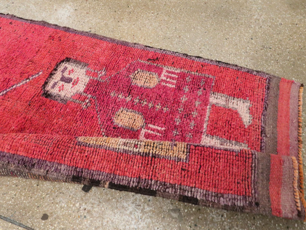 Vintage Turkish Anatolian Pictorial Runner, No.29678 - Gsblank