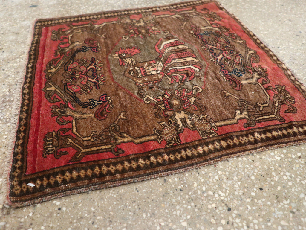 Antique Persian Malayer Pictorial Throw Rug, No.29687 - Gsblank