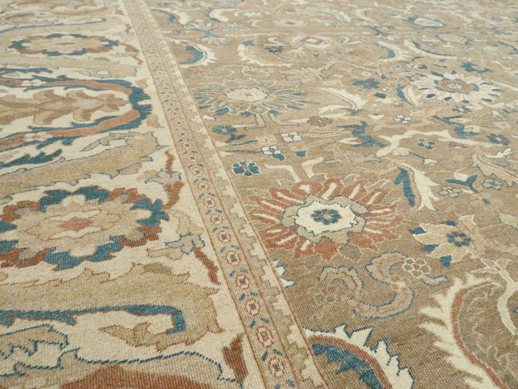 Contemporary Persian Sultanabad Carpet, No.29688 - Gsblank