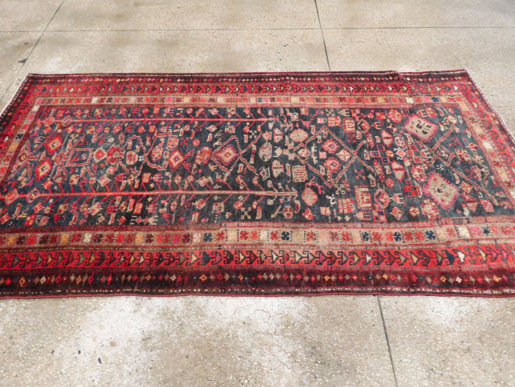 Antique Persian Lori Gallery Rug, No.29714 - Gsblank