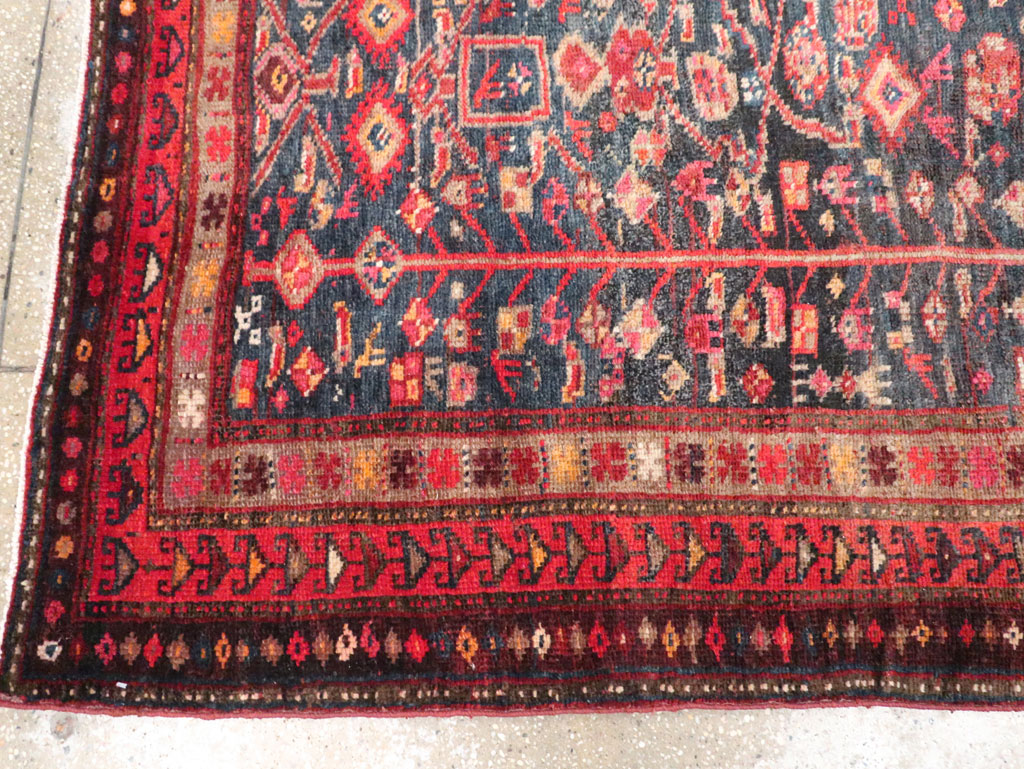 Antique Persian Lori Gallery Rug, No.29714 - Gsblank