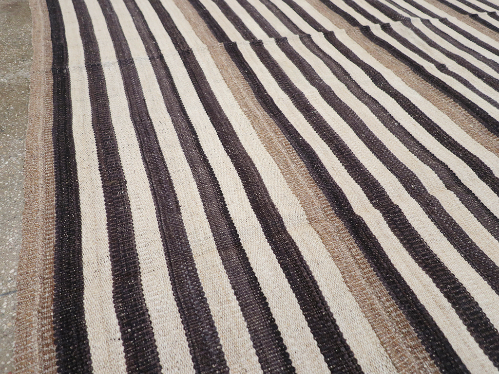 Modern Turkish Flatweave Kilim Small Room Size Carpet, No.29725 - Gsblank