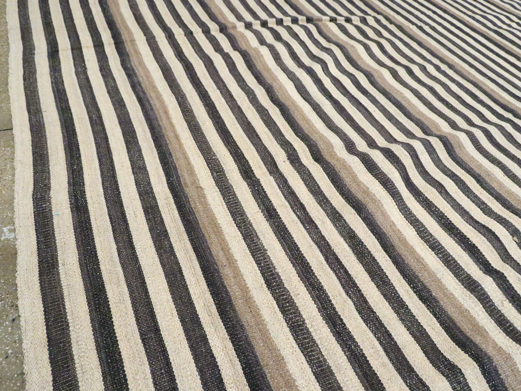 Contemporary Turkish Flatweave Kilim Oversize Carpet, No.29726 - Gsblank