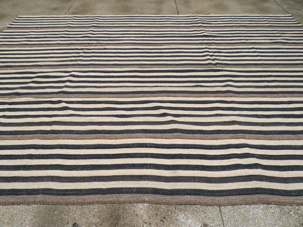 Modern Turkish Flatweave Kilim Room Size Carpet, No.29727 - Gsblank