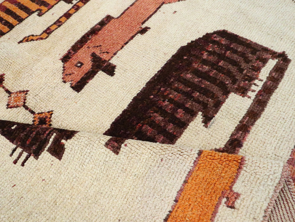 Vintage Persian Bakhtiari Pictorial Accent Rug (Pair: 1 of 2), No.29752 - Gsblank