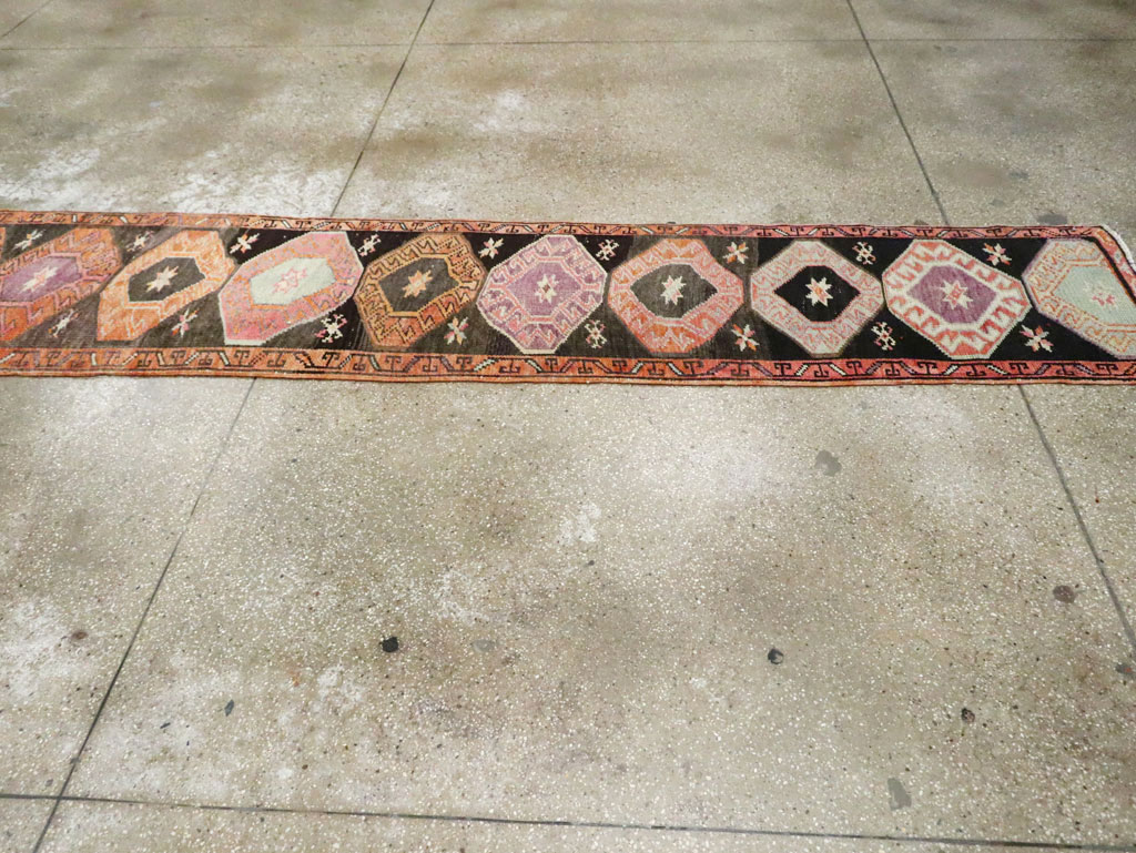 Vintage Anatolian Long Runner, No.29755 - Gsblank