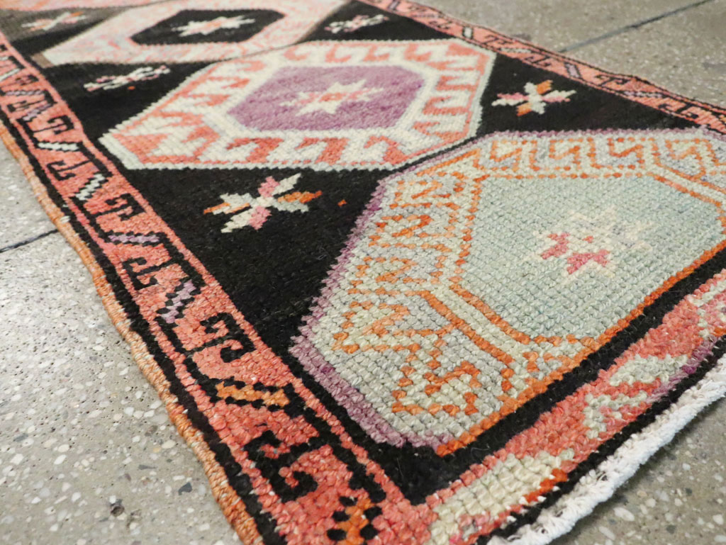 Vintage Anatolian Long Runner, No.29755 - Gsblank