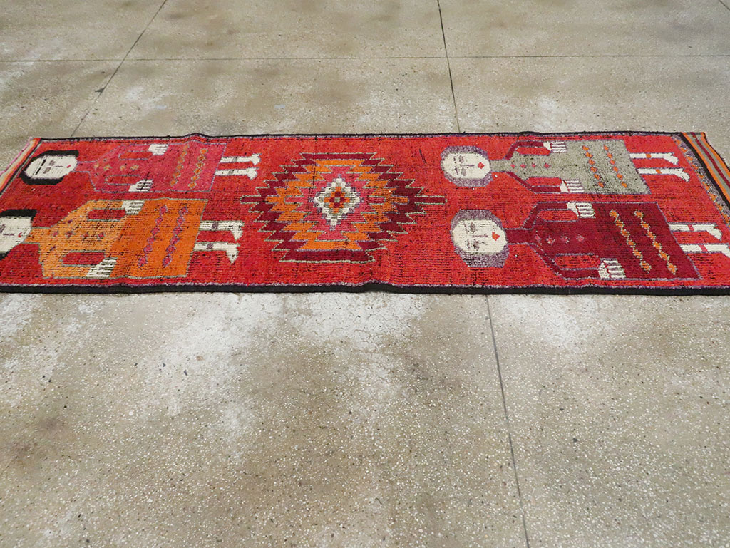 Vintage Turkish Anatolian Pictorial Runner, No.29757 - Gsblank