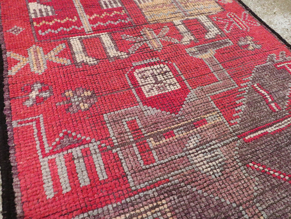 Vintage Turkish Anatolian Pictorial Runner, No.29758 - Gsblank