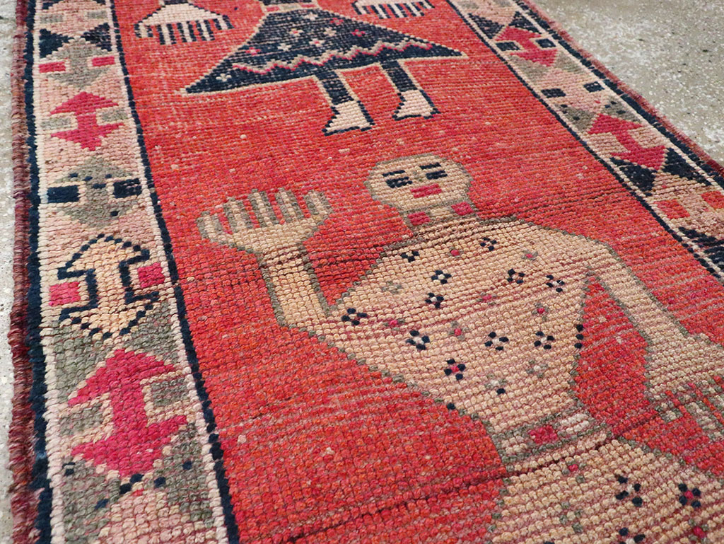 Vintage Turkish Anatolian Pictorial Runner, No.29759 - Gsblank