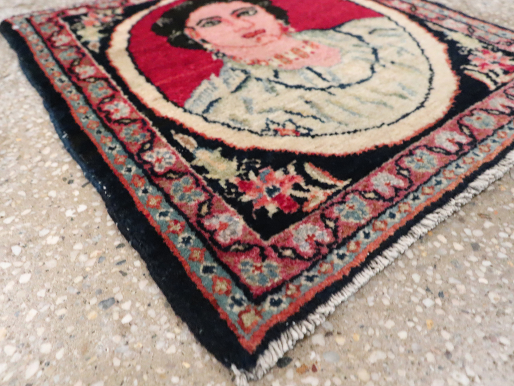 Vintage Persian Tabriz Pictorial Throw Rug, No.29766 - Gsblank