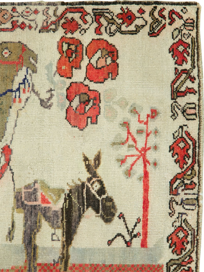 Vintage Turkish Anatolian Pictorial Throw Rug, No.29767 - Gsblank