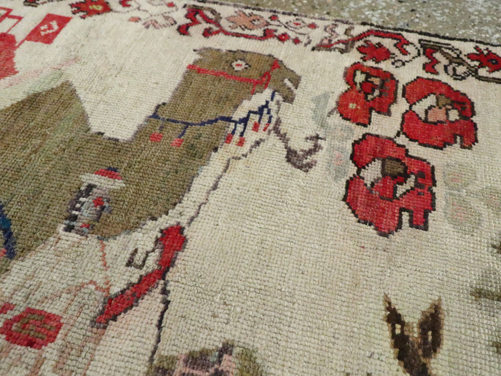 Vintage Turkish Anatolian Pictorial Throw Rug, No.29767 - Gsblank