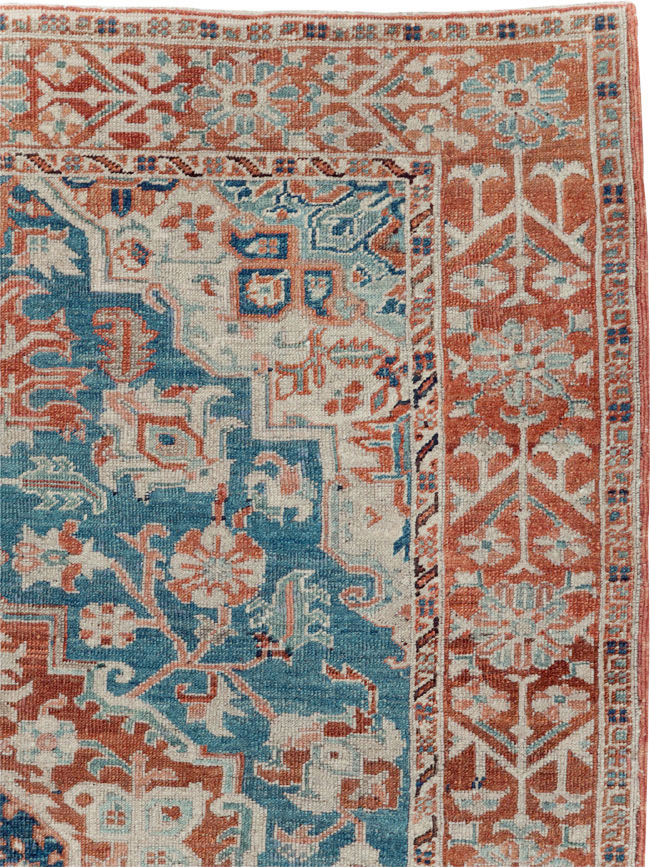 Antique Persian Heriz Accent Rug, No.29770 - Gsblank