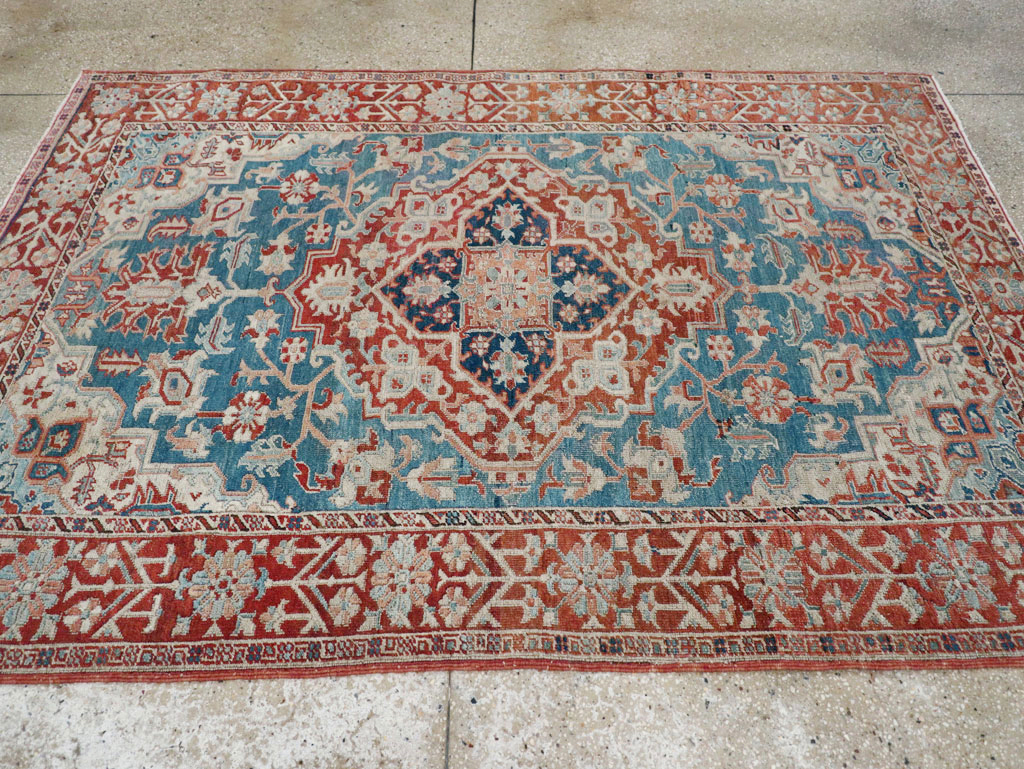 Antique Persian Heriz Accent Rug, No.29770 - Gsblank