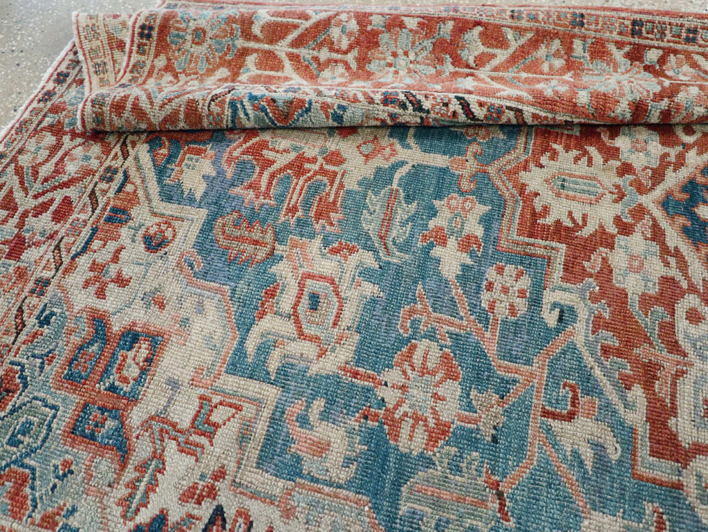 Antique Persian Heriz Accent Rug, No.29770 - Gsblank