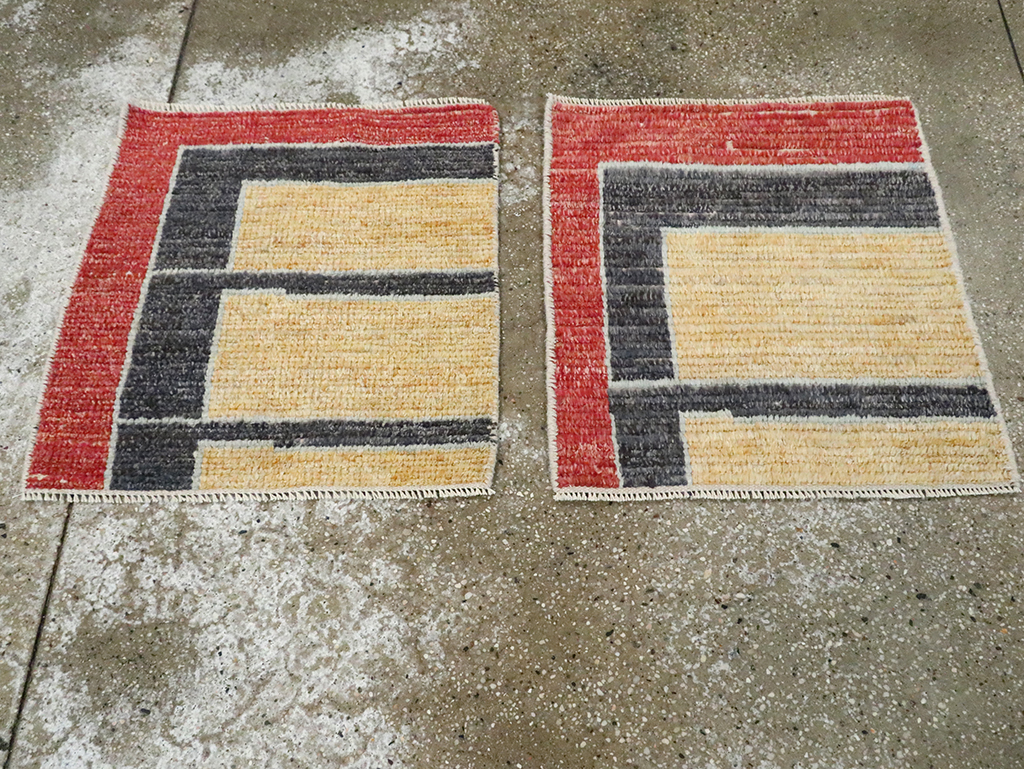 Contemporary Turkish Tulu Square Throw Rug (Pair: 1 of 2), No.29782 - Gsblank