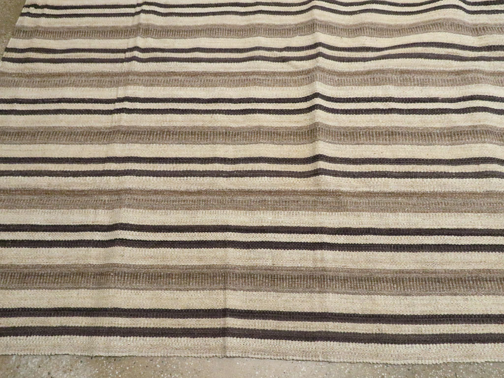 Large Modern Turkish Flatweave Kilim, No.29786 - Gsblank