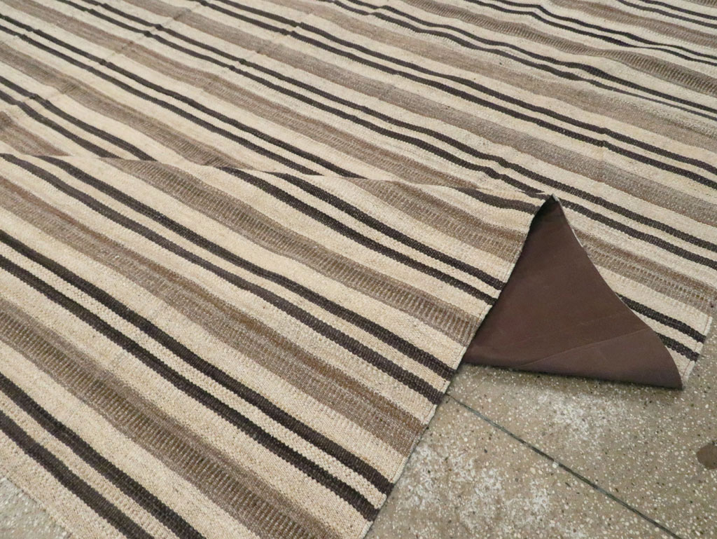 Large Modern Turkish Flatweave Kilim, No.29786 - Gsblank