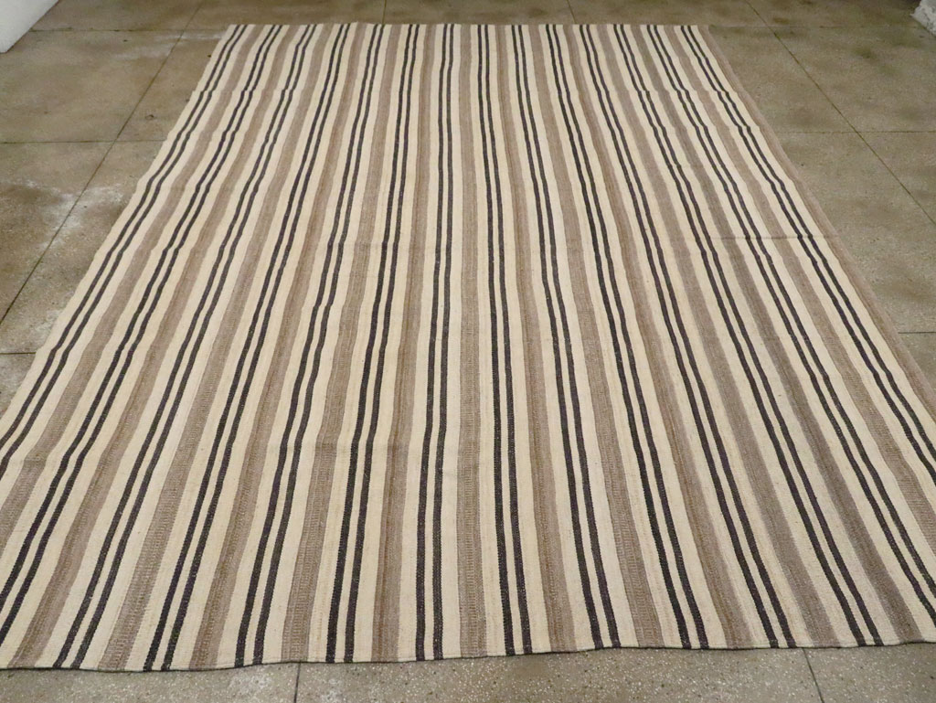 Modern Persian Flatweave Kilim Large Room Size Carpet, No.29788 - Gsblank