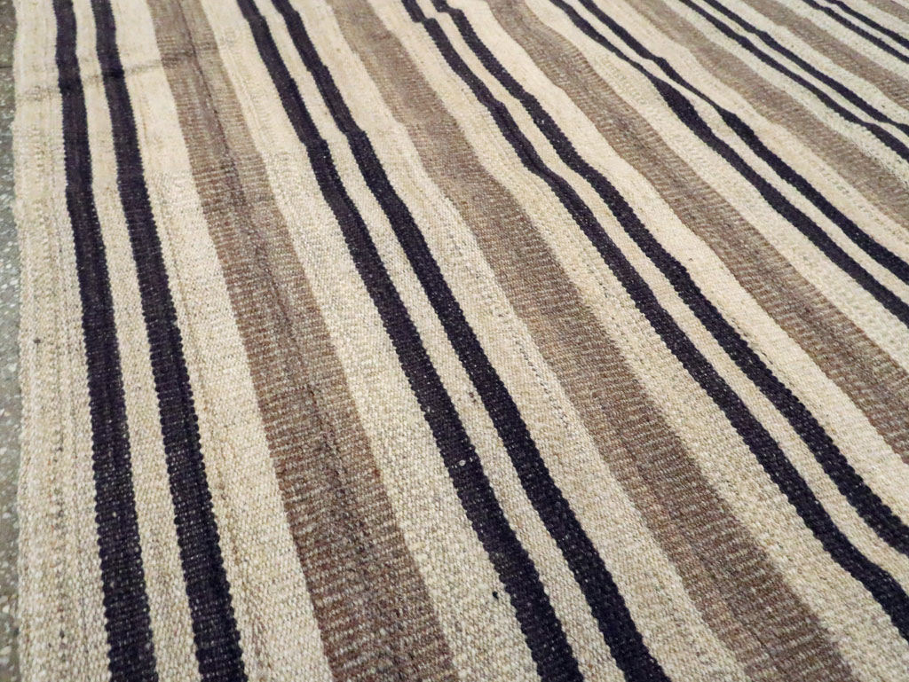 Modern Turkish Flatweave Kilim Room Size Carpet, No.29789 - Gsblank