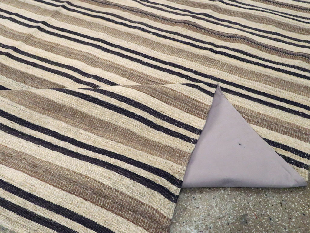 Modern Turkish Flatweave Kilim Room Size Carpet, No.29789 - Gsblank