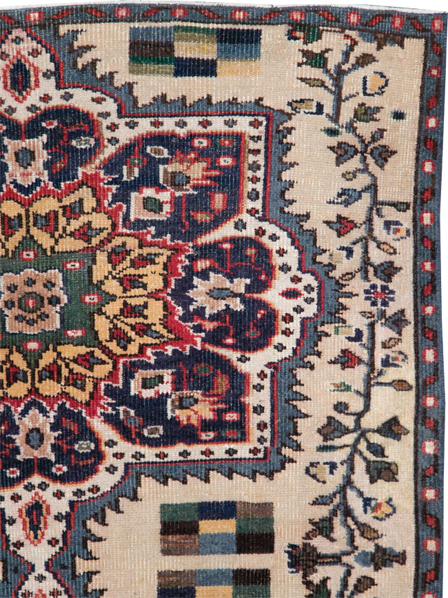 Vintage Turkish Anatolian Throw Rug, No.29801 - Gsblank