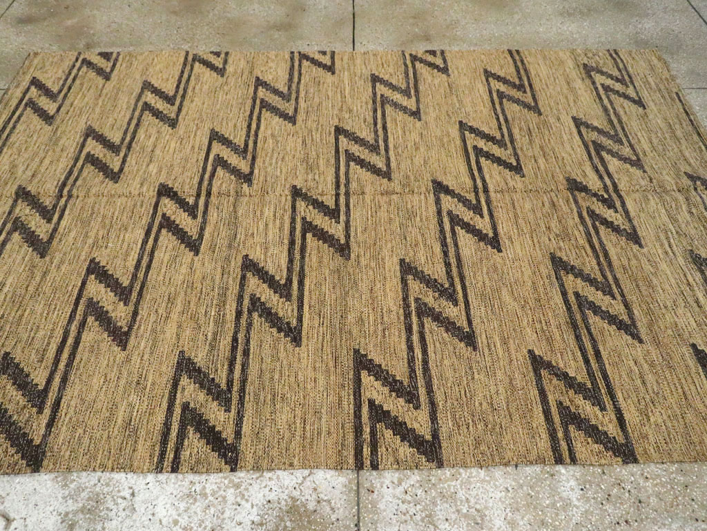 Contemporary Turkish Flatweave Kilim Accent Rug, No.29808 - Gsblank