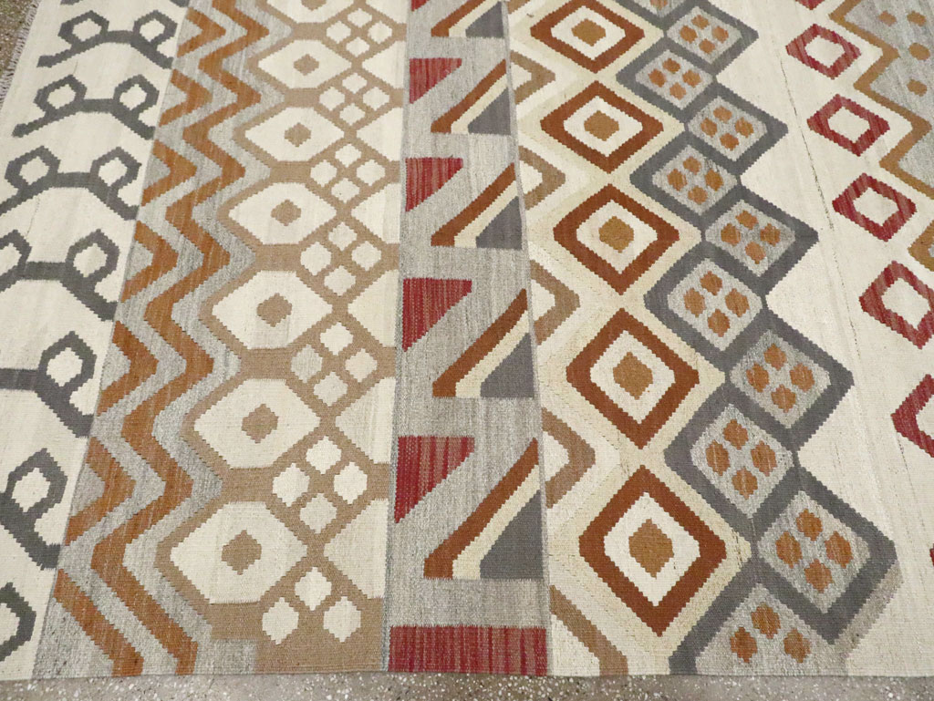 Contemporary Turkish Flatweave Kilim Room Size Carpet, No.29812 - Gsblank