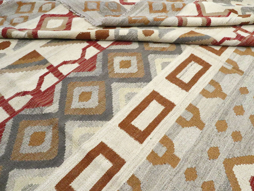 Contemporary Turkish Flatweave Kilim Room Size Carpet, No.29812 - Gsblank