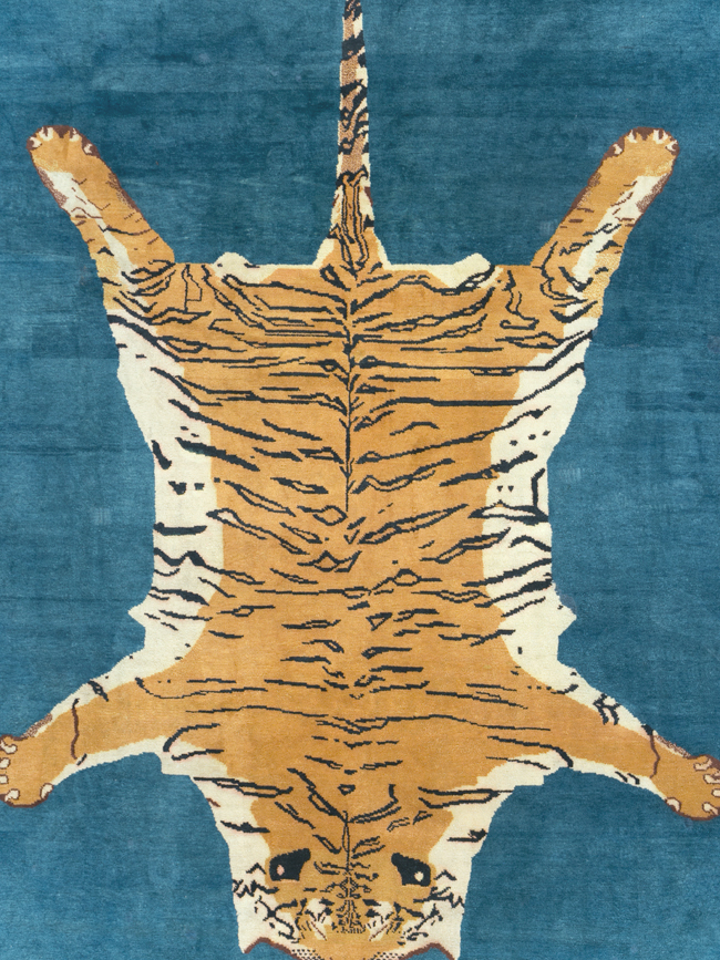 Antique Indian Pictorial Agra Carpet, No.29818 - Gsblank