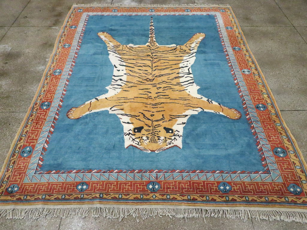 Antique Indian Pictorial Agra Carpet, No.29818 - Gsblank