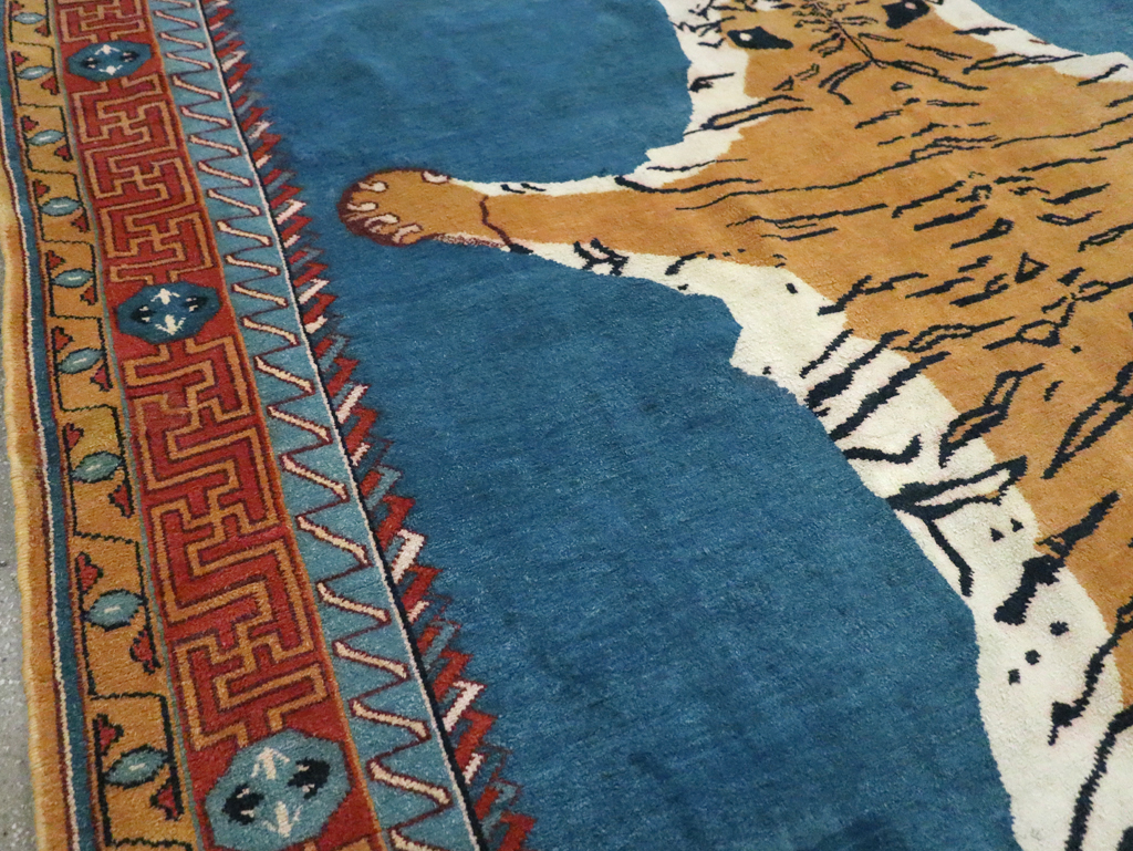 Antique Indian Pictorial Agra Carpet, No.29818 - Gsblank